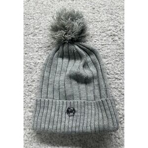 Michael Kors Beanie Cable Knit Hat Gray Pom‎ Pom Silver Charm